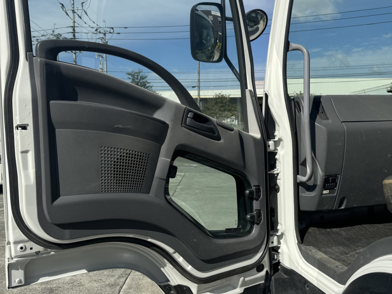 H29年 FRR90ダンプワイドMT|中古トラックの販売・買取・査定のアイナビ