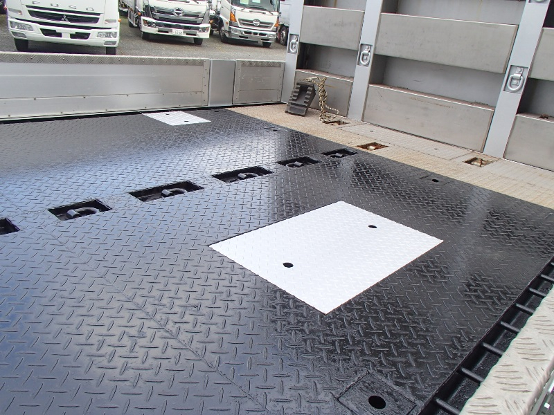 H23年 FK65FZ平ボディ|中古トラックの販売・買取・査定のアイナビ