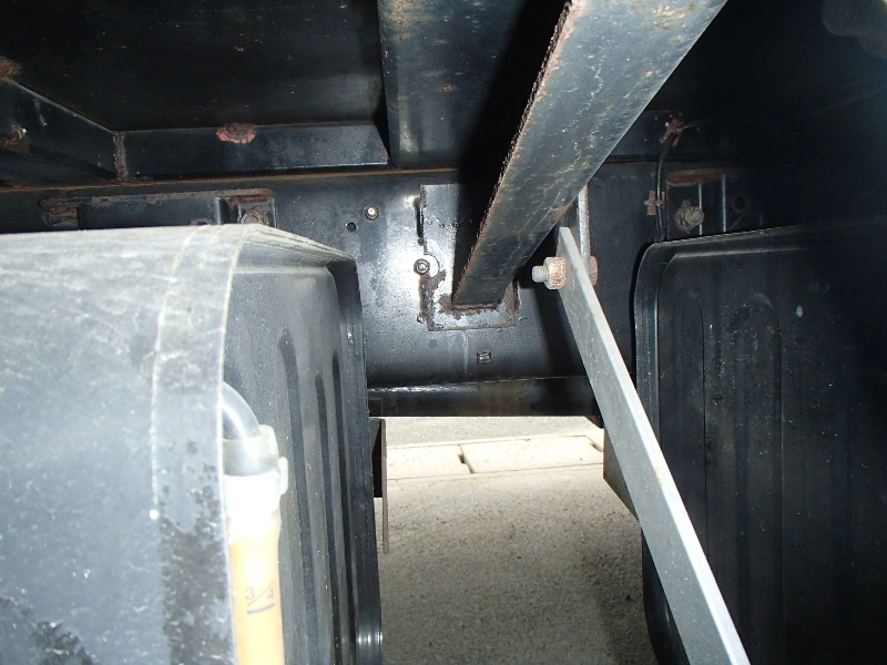 H23年 FK65FZ平ボディ|中古トラックの販売・買取・査定のアイナビ