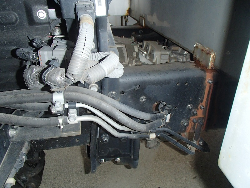 H23年 FK65FZ平ボディ|中古トラックの販売・買取・査定のアイナビ