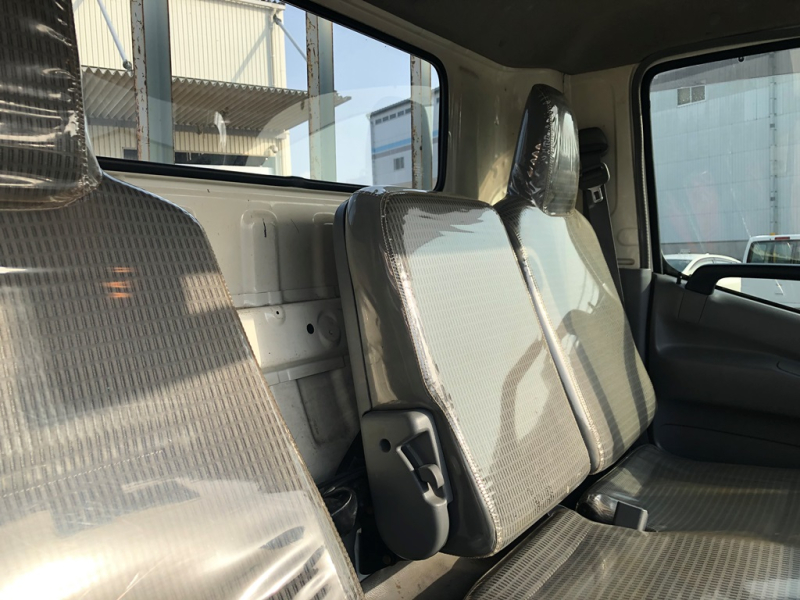 H30年 XZU710平ボディワイドロング|中古トラックの販売・買取・査定のアイナビ