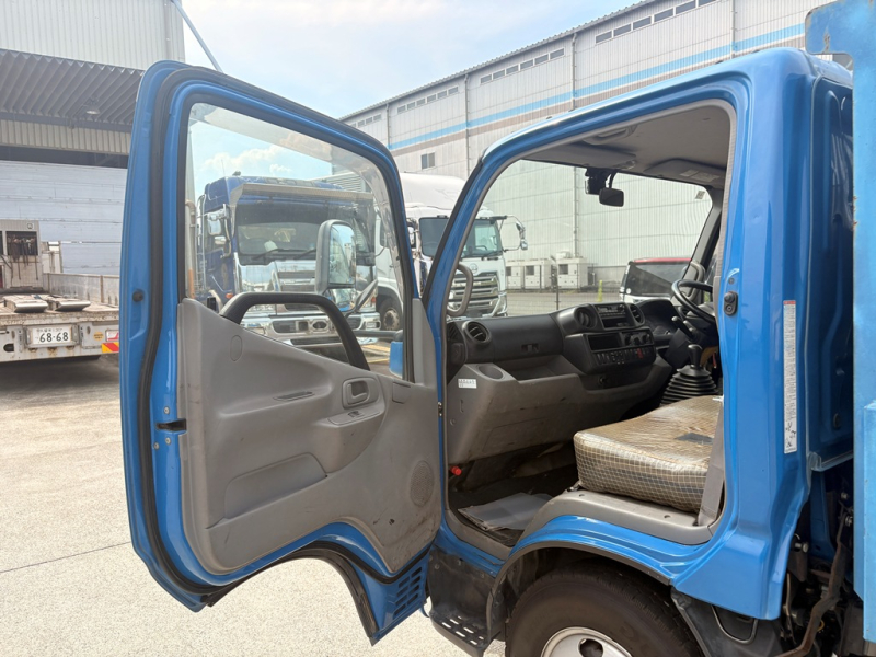 H26年 XZU630ダンプ高床3t積載MT|中古トラックの販売・買取・査定のアイナビ