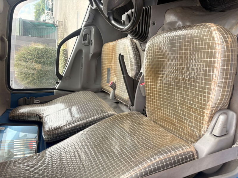 H26年 XZU630ダンプ高床3t積載MT|中古トラックの販売・買取・査定のアイナビ