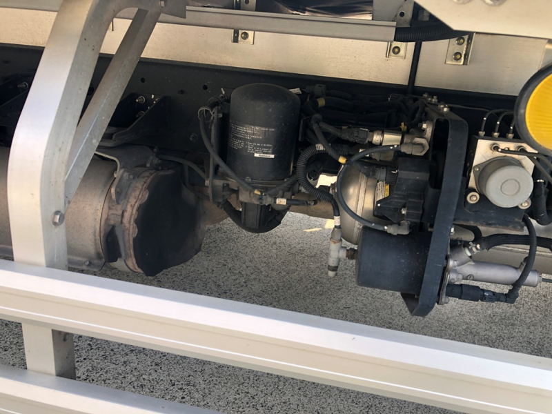 R2年 FD2ABウイングワイドハイルーフエアサス|中古トラックの販売・買取・査定のアイナビ