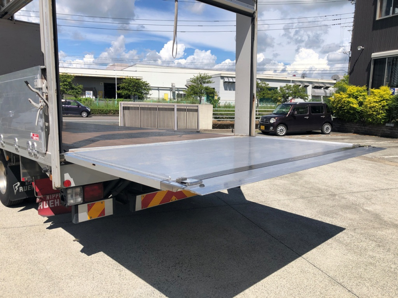 H31年 FD2ABPG付ウイングワイドハイキャブ|中古トラックの販売・買取・査定のアイナビ