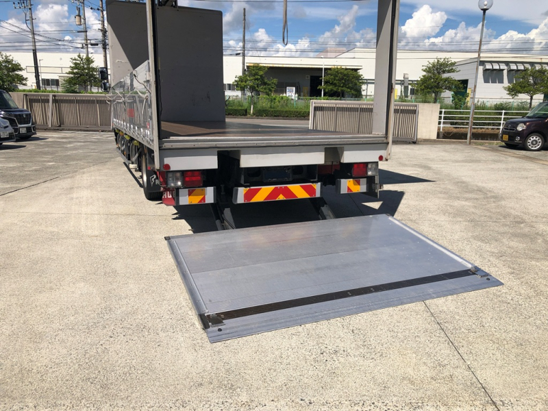 H31年 FD2ABPG付ウイングワイドハイキャブ|中古トラックの販売・買取・査定のアイナビ