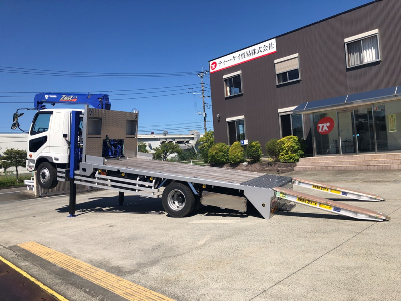 【未使用】R6年FK62FZクレーン付造作ボディ|中古トラックの販売・買取・査定のアイナビ