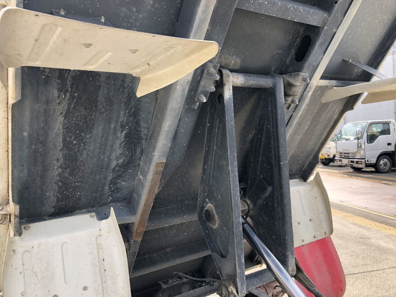 R2年 XZC600ダンプ全低床6MT|中古トラックの販売・買取・査定のアイナビ