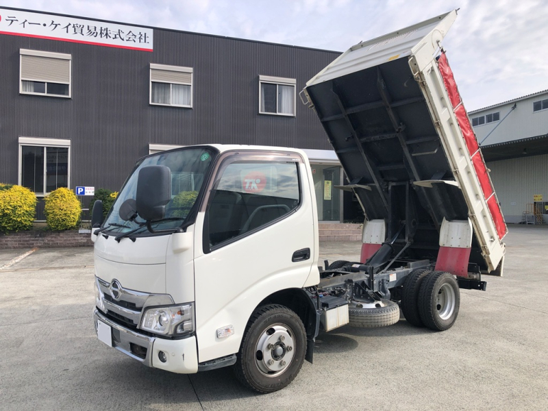 R2年 XZC600ダンプ全低床6MT|中古トラックの販売・買取・査定のアイナビ