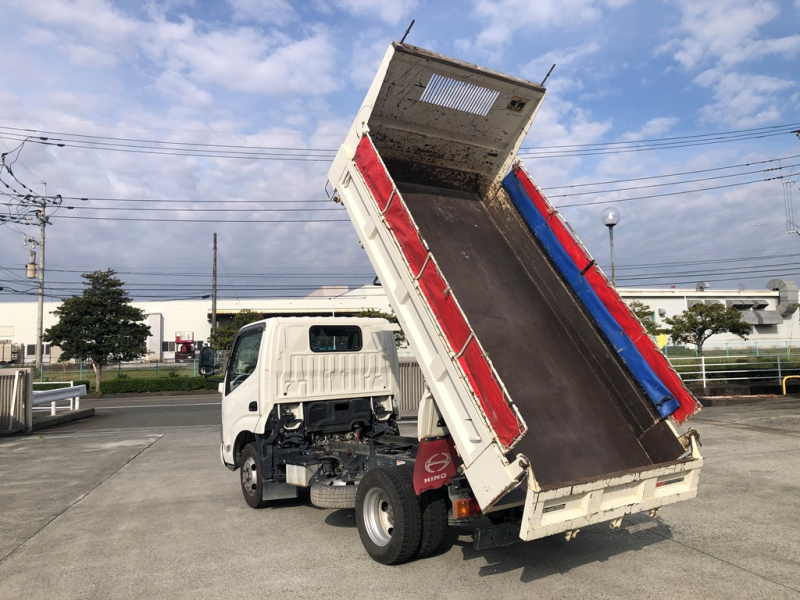 R2年 XZC600ダンプ全低床6MT|中古トラックの販売・買取・査定のアイナビ