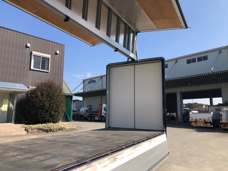 R6年 FW1AHウイングベッドレス低走行|中古トラックの販売・買取・査定のアイナビ