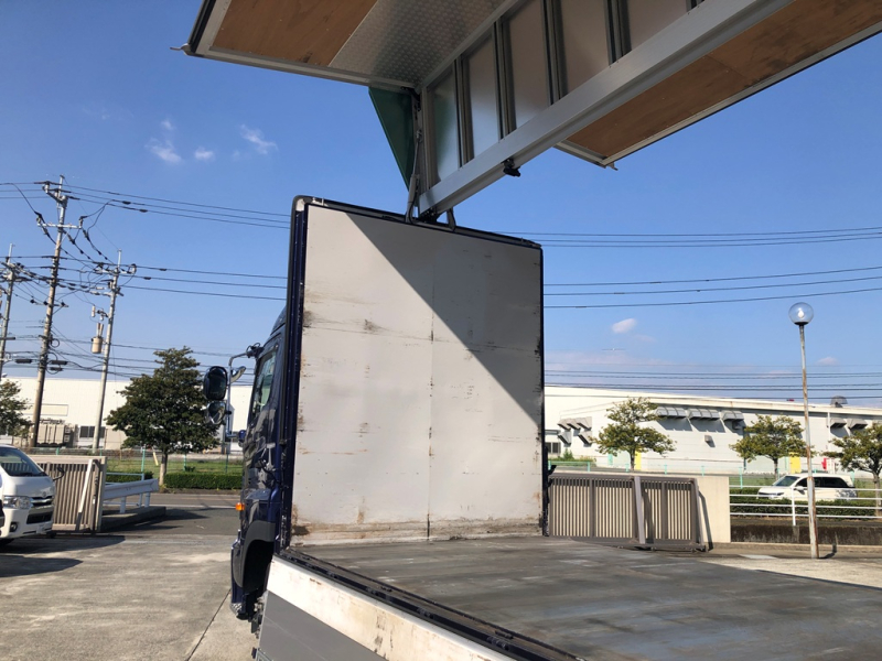 R6年 FW1AHウイングベッドレス低走行|中古トラックの販売・買取・査定のアイナビ