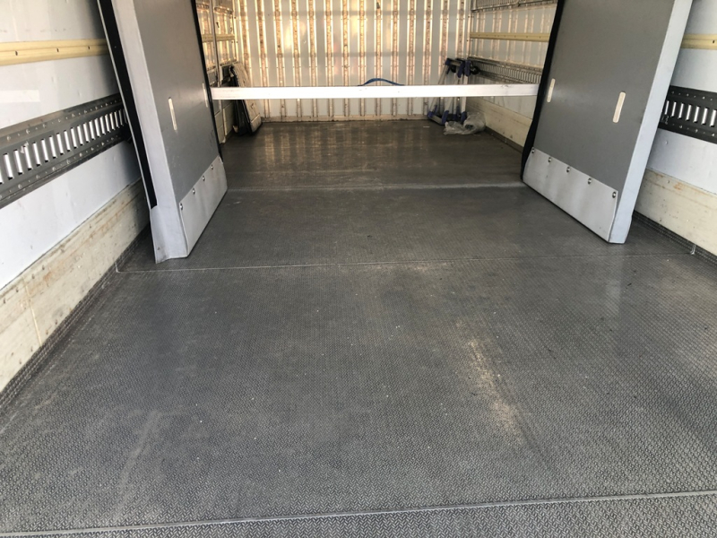 H30年 FC2AB冷凍車格納PGエアサス|中古トラックの販売・買取・査定のアイナビ