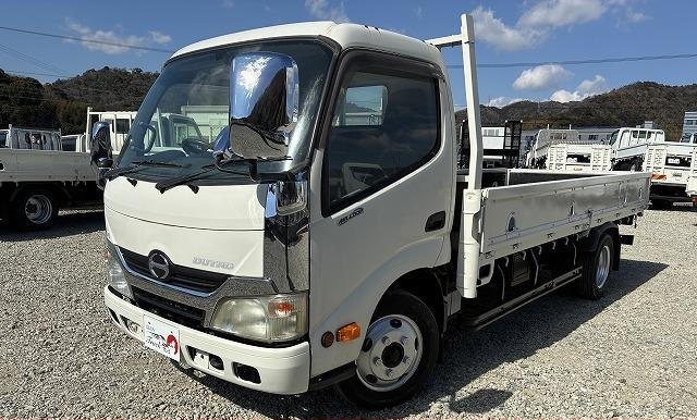 日野 平ボディ デュトロ|中古トラックの販売・買取・査定のアイナビ