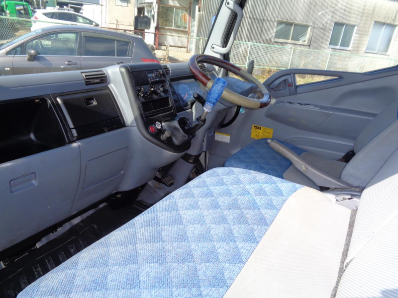 車検たっぷり平成17年式キャンターダンプ4WD低走行4ナンバー|中古トラックの販売・買取・査定のアイナビ