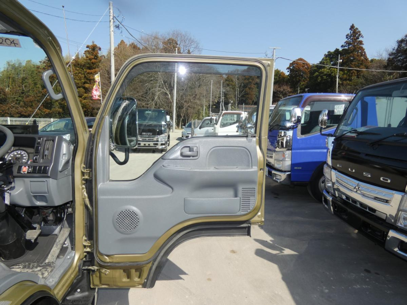 H25 1.5t 平ボディ　オートマ|中古トラックの販売・買取・査定のアイナビ