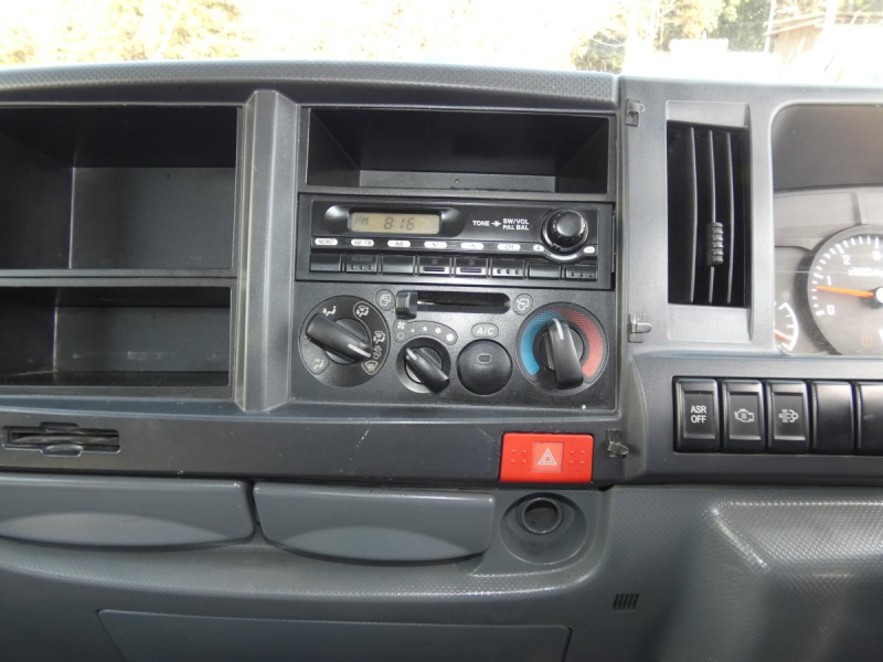 H25 1.5t 平ボディ　オートマ|中古トラックの販売・買取・査定のアイナビ