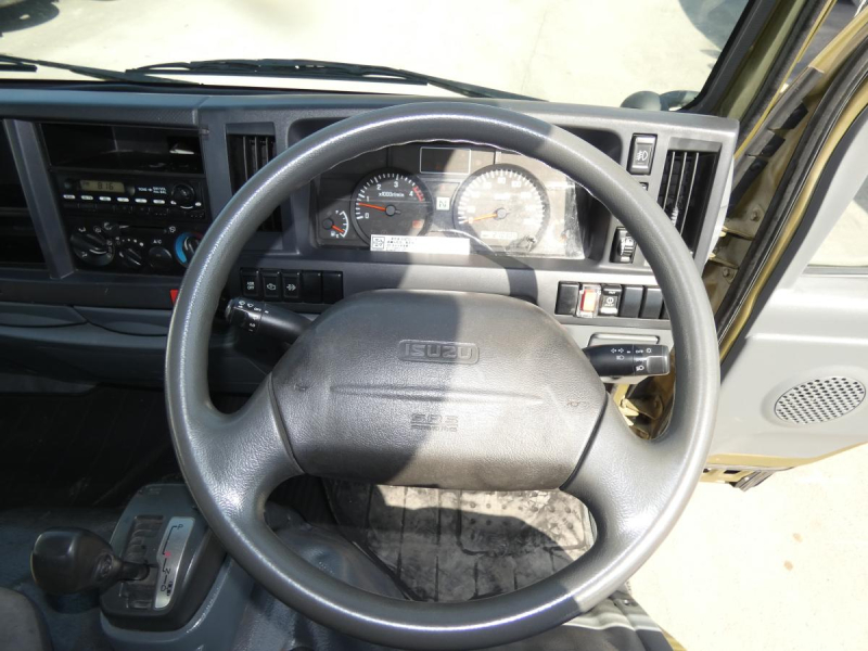 H25 1.5t 平ボディ　オートマ|中古トラックの販売・買取・査定のアイナビ