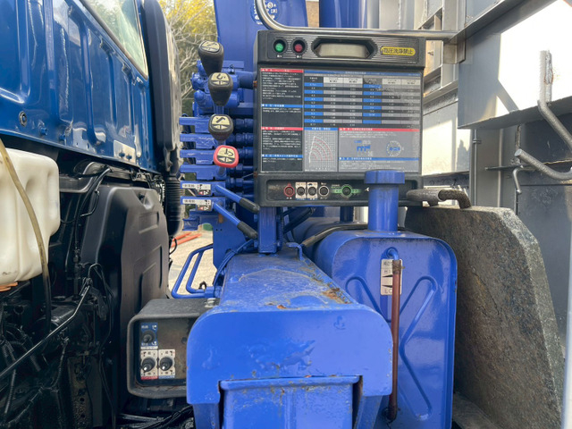 【TADANO4段クレーンリモコン付】いすゞ/ギガ|中古トラックの販売・買取・査定のアイナビ