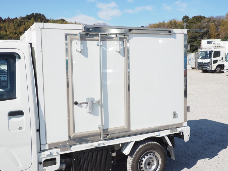 ダイハツ 冷凍バン|中古トラックの販売・買取・査定のアイナビ