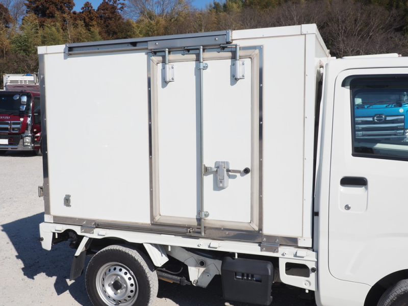 ダイハツ 冷凍バン|中古トラックの販売・買取・査定のアイナビ