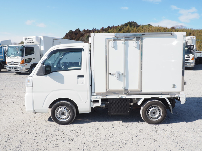 ダイハツ 冷凍バン|中古トラックの販売・買取・査定のアイナビ