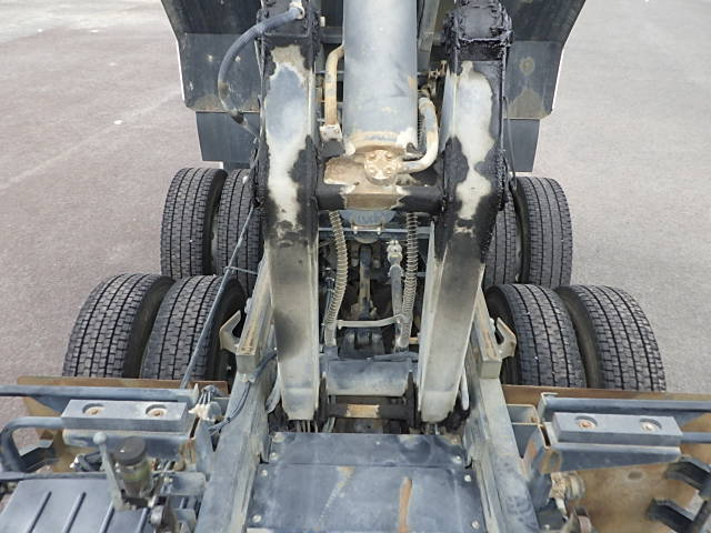 UDトラックス 平成27年式 ダンプ2デフ 車検付7速|中古トラックの販売・買取・査定のアイナビ