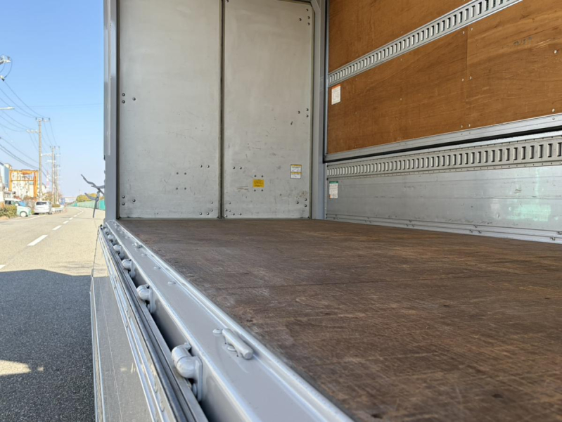 H26年式TKG-NMR85N標準ロング積載3t検査付A/Tウイング|中古トラックの販売・買取・査定のアイナビ