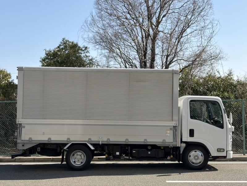 H26年式TKG-NMR85N標準ロング積載3t検査付A/Tウイング|中古トラックの販売・買取・査定のアイナビ