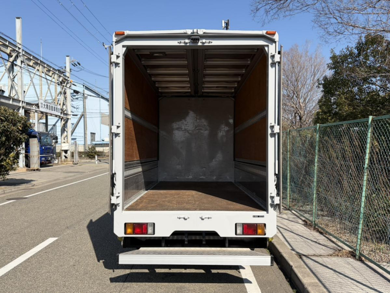 H26年式TKG-NMR85N標準ロング積載3t検査付A/Tウイング|中古トラックの販売・買取・査定のアイナビ