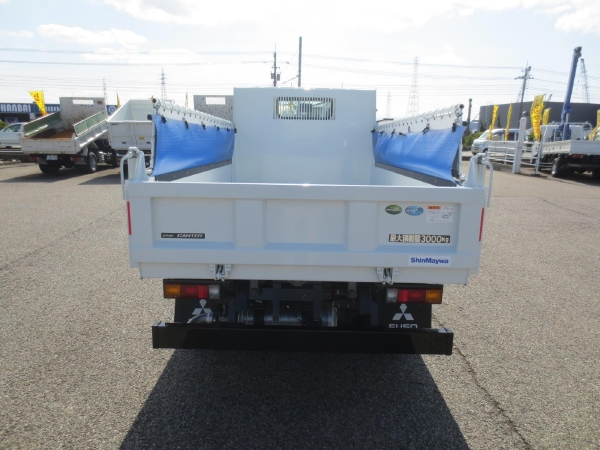 三菱キャンター全低床強化ダンプ|中古トラックの販売・買取・査定のアイナビ