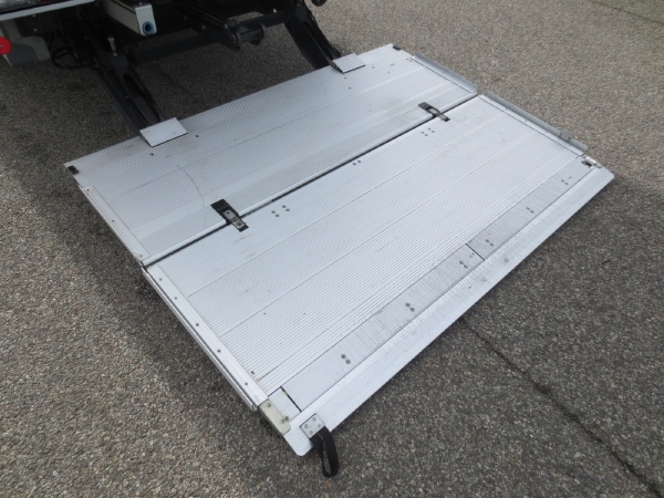 日野レンジャーウイングゲート付|中古トラックの販売・買取・査定のアイナビ