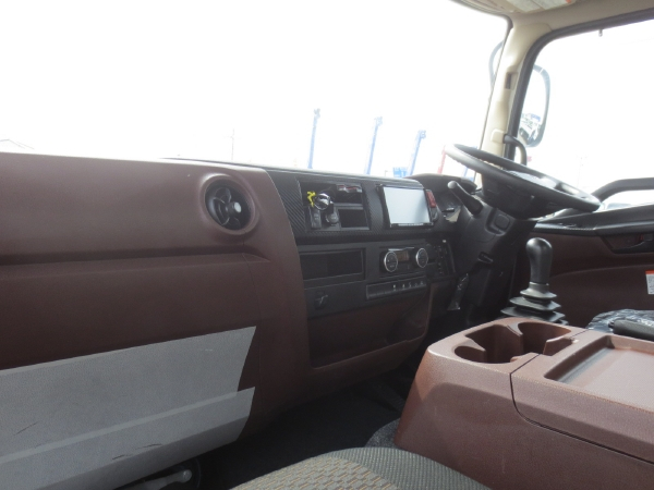 日野レンジャーウイングゲート付|中古トラックの販売・買取・査定のアイナビ