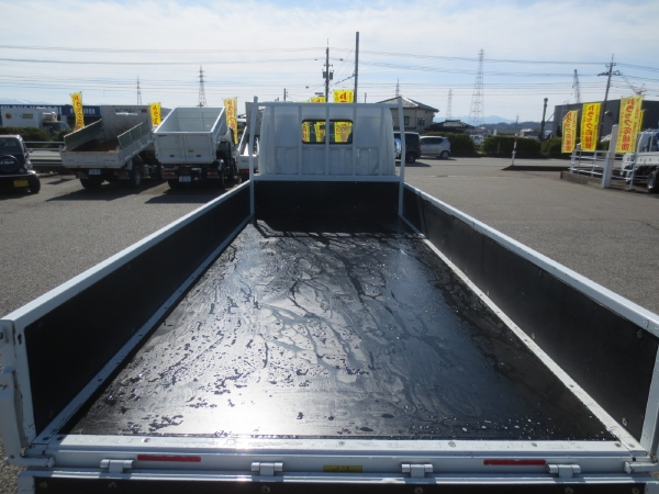 三菱キャンター標準ロング全低床平ボディ|中古トラックの販売・買取・査定のアイナビ