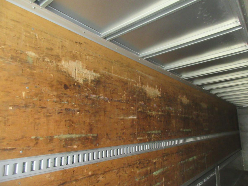 クオン高床3軸低走行アルミウイング|中古トラックの販売・買取・査定のアイナビ