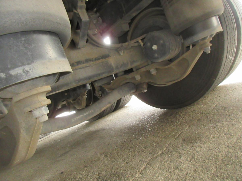 クオン高床3軸低走行アルミウイング|中古トラックの販売・買取・査定のアイナビ