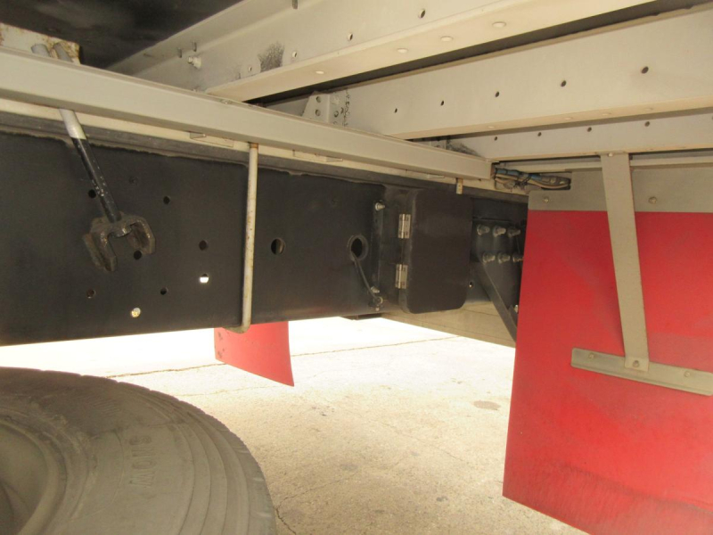 クオン高床3軸低走行アルミウイング|中古トラックの販売・買取・査定のアイナビ