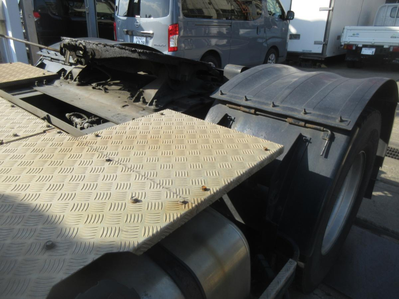 オイルポンプ付きハイルーフトラクタ|中古トラックの販売・買取・査定のアイナビ