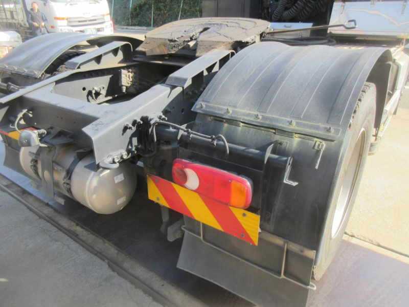 オイルポンプ付きハイルーフトラクタ|中古トラックの販売・買取・査定のアイナビ