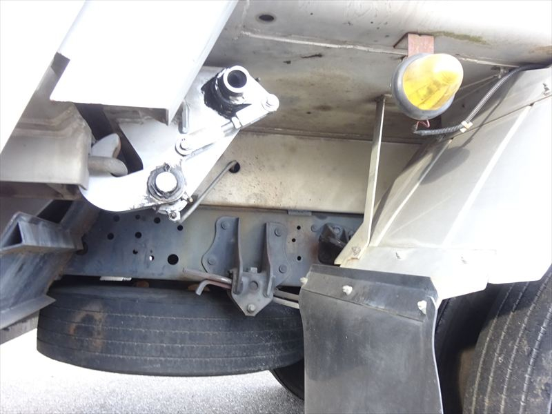 プレス 10.2㎥ 新明和|中古トラックの販売・買取・査定のアイナビ