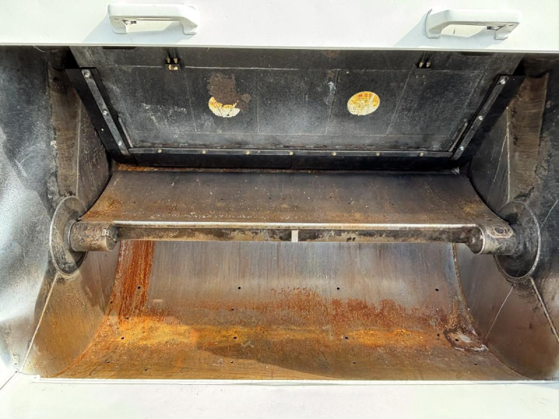 巻き込みパッカー車 モリタ製8.1立米 積載2250kg|中古トラックの販売・買取・査定のアイナビ