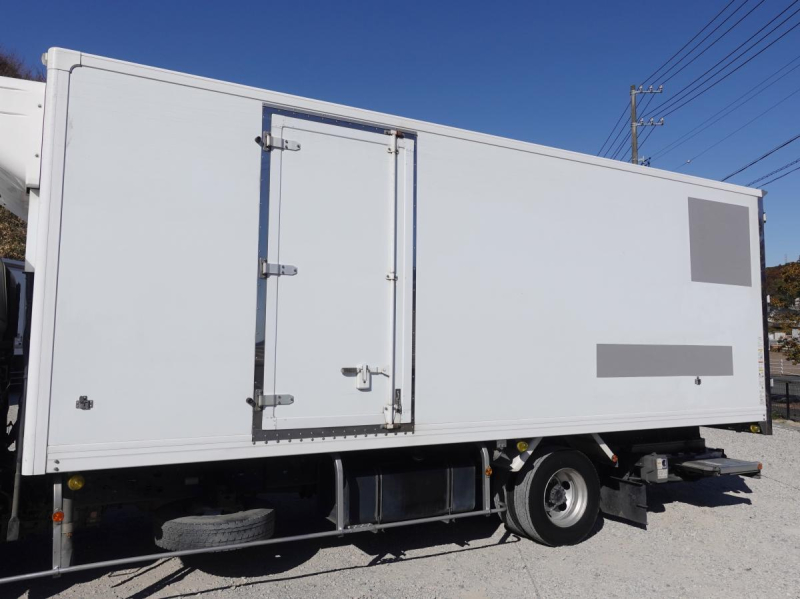 パワーゲートワイド低温冷蔵冷凍|中古トラックの販売・買取・査定のアイナビ