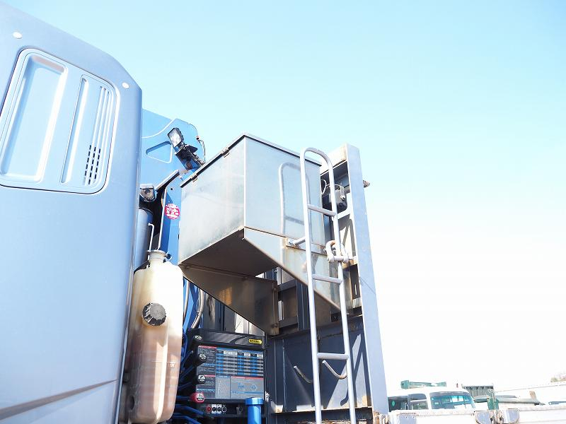 三菱スーパーグレート4軸低床5段クレーンアルミブロック平|中古トラックの販売・買取・査定のアイナビ