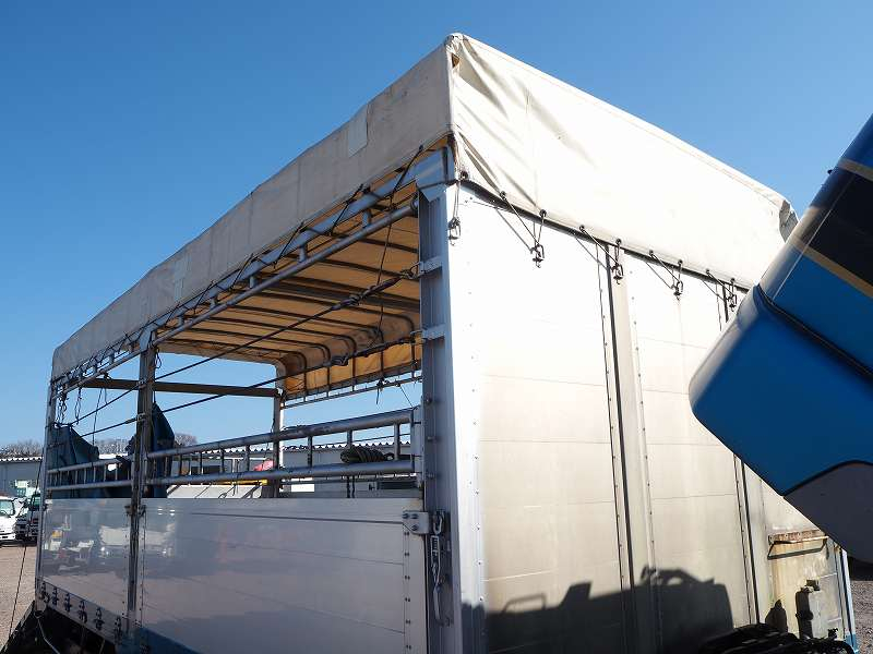 三菱ふそうファイターワイド家畜運搬車電動ウインチスロープ|中古トラックの販売・買取・査定のアイナビ