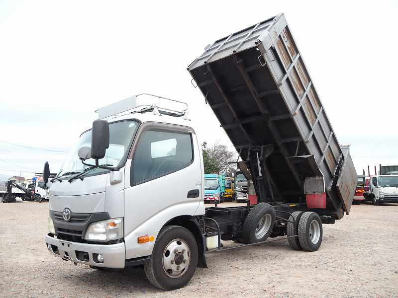 トヨタダイナ4WDロング深ダンプ8.7立米|中古トラックの販売・買取・査定のアイナビ