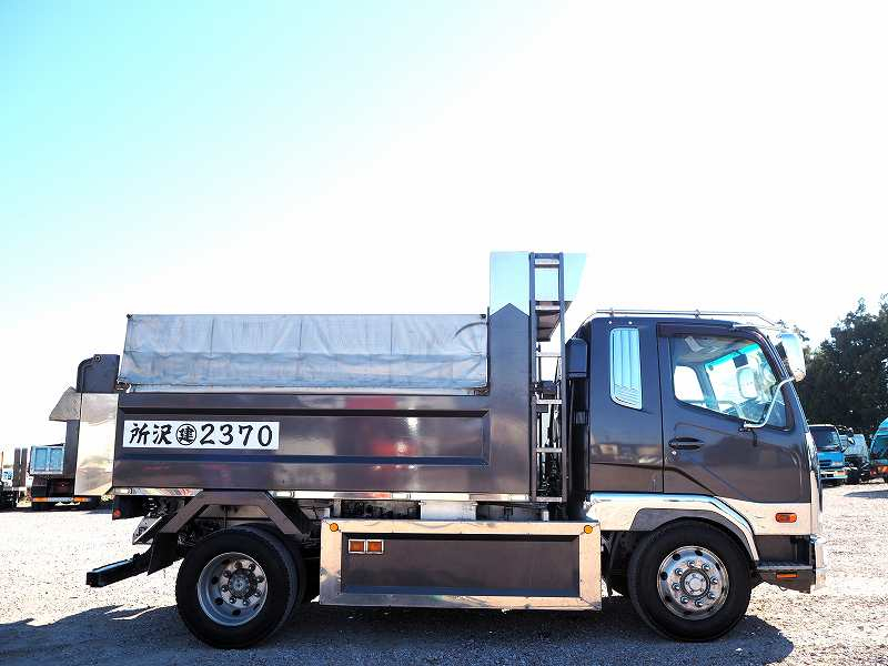 ファイター増トン積載7.4t極東造りボディダンプベッド付|中古トラックの販売・買取・査定のアイナビ