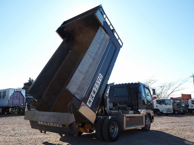 ファイター増トン積載7.4t極東造りボディダンプベッド付|中古トラックの販売・買取・査定のアイナビ