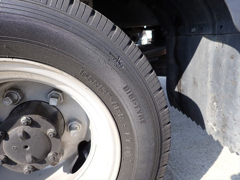 【352411】いすゞ エルフ Wキャブ 平ボディ|中古トラックの販売・買取・査定のアイナビ