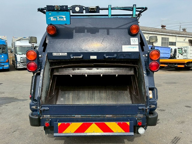 保証対象車両圧縮式塵芥車標準幅ショート押し出し排出|中古トラックの販売・買取・査定のアイナビ