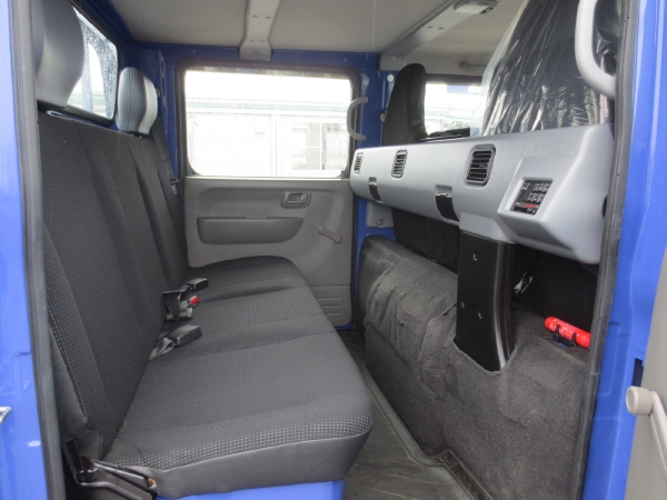 三菱キャンター全低床Wキャブ|中古トラックの販売・買取・査定のアイナビ